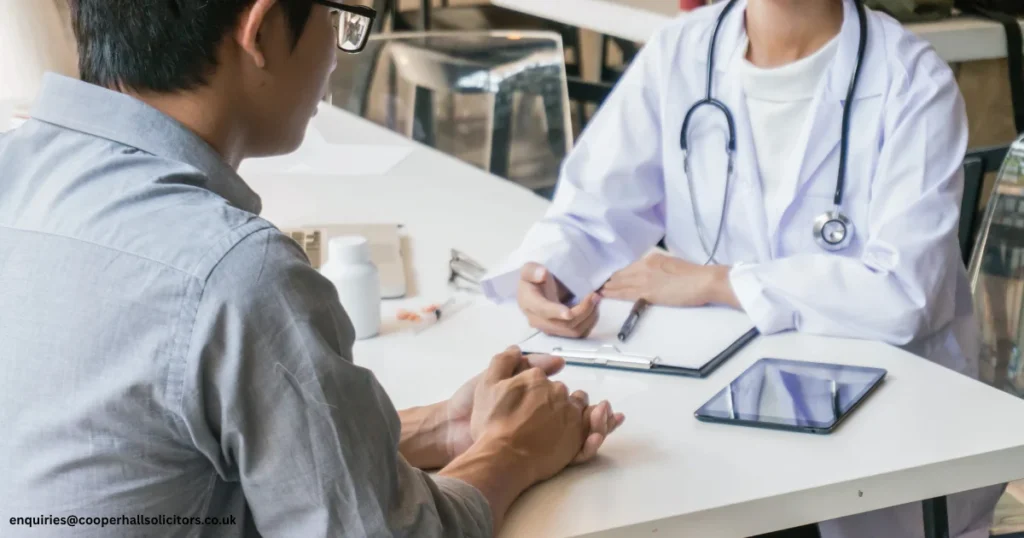A patient is speaking with a doctor at a medical appointment. This is an example of a Medical Negligence Compensation case concerning healthcare advice, patient rights, medical malpractice issues and clinical negligence claims.